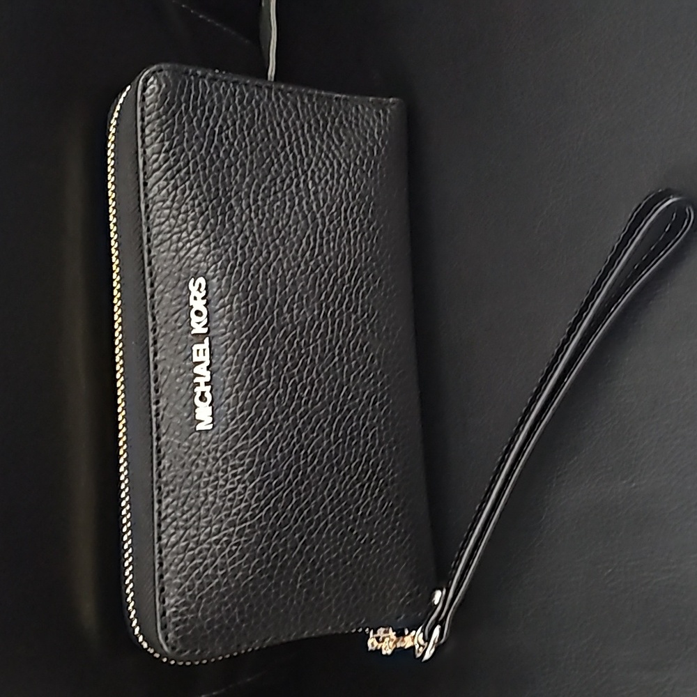 Micheal Kors Wallet